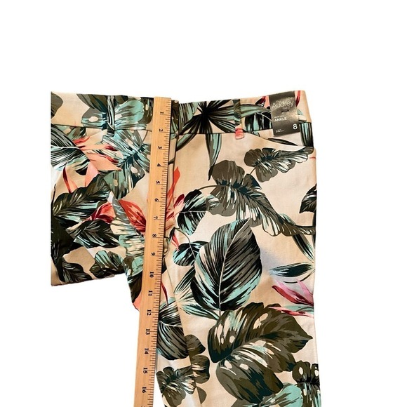 New York & Company Ankle Pant Women's Size 8 Multicolor Floral Pull-On High Rise - Picture 3 of 5